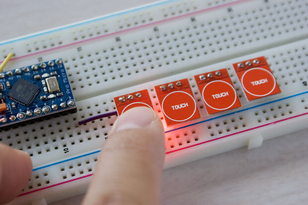 【Arduino】Pro Microと静電容量式タッチセンサ（TTP223）