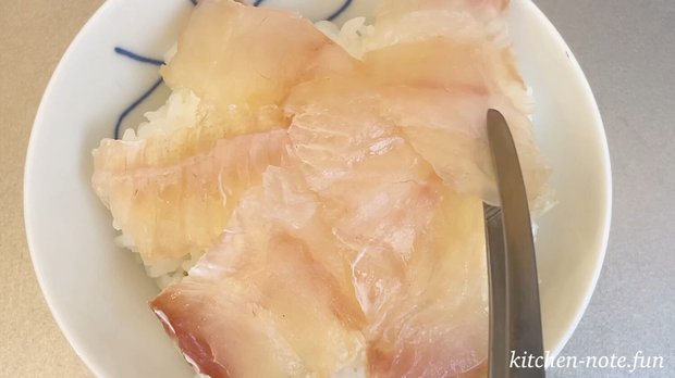 梅肉のせ！ヒラメの昆布締め茶漬けの作り方｜ワンランク上のお茶漬けレシピ