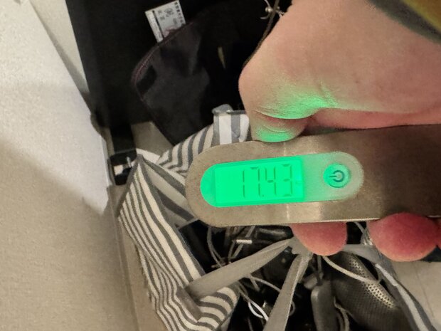 金属ゴミの重さはなんと、17kgも!こんなゴミがまだまだある。。