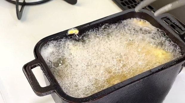 油の温度は170℃