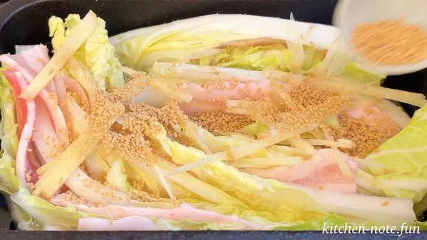 顆粒だしを加える