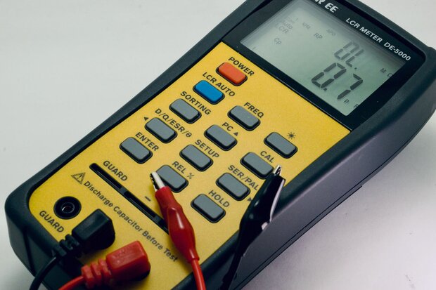 DE-5000